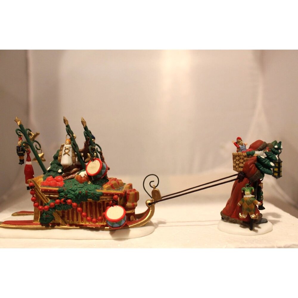 Dept 56 North Pole Village - Father Christmas's Journey